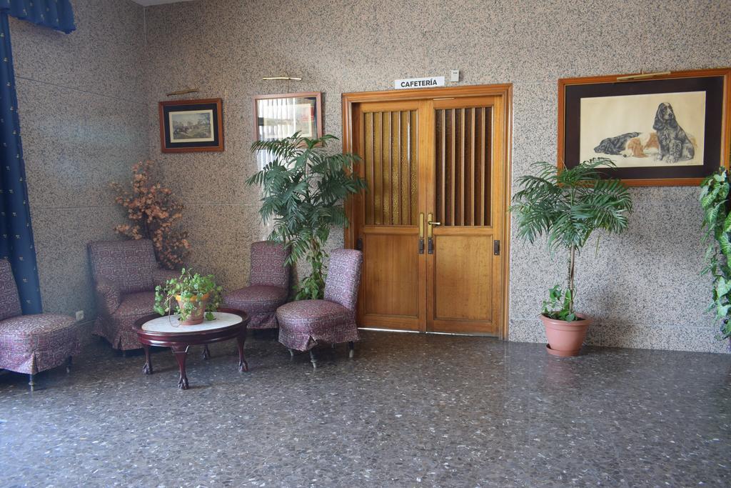 Hostal Martin Vares Valmojado Exterior foto